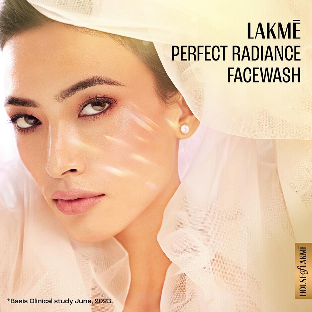 LAKMÉ Perfect Radiance Brightening Facewash With 98% Pure Niacinamide Complex | For Glowing Skin With Glycerin | Known To Reduce Pigmentation | 100Gm